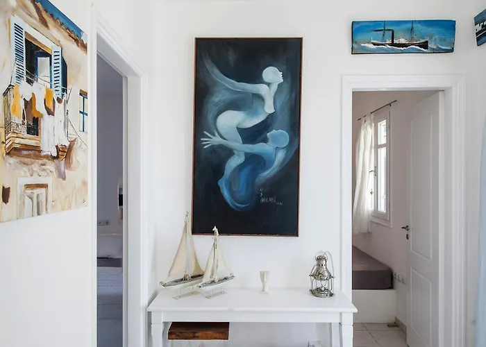 度假居 Aiolos With Private Veranda And Amazing Sea Views, Paros *